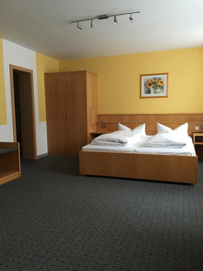 Hotel "Am Bergpark" Neue Drusel คาสเซล ภายนอก รูปภาพ