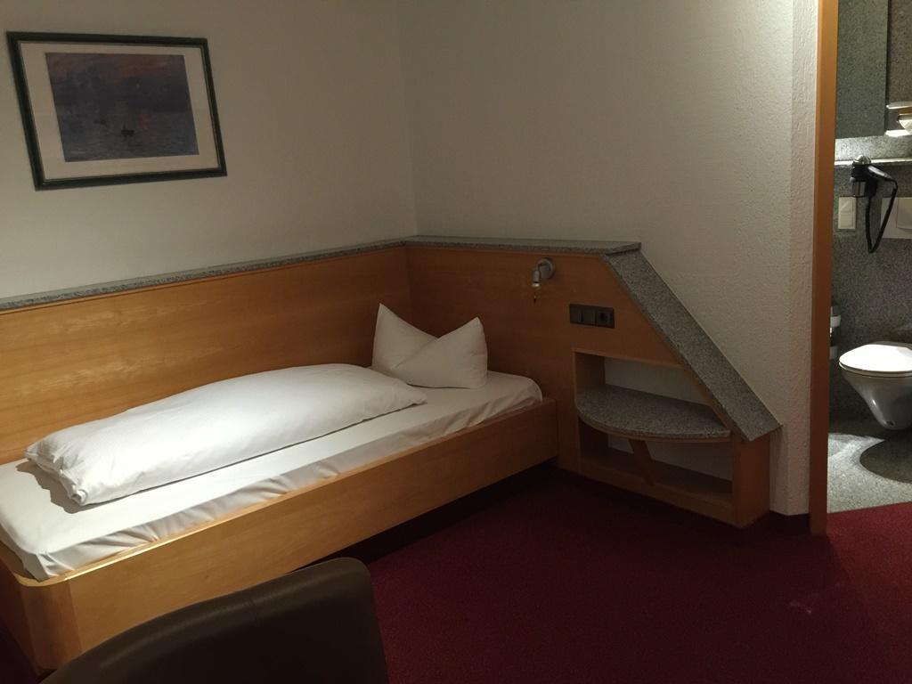 Hotel "Am Bergpark" Neue Drusel คาสเซล ภายนอก รูปภาพ